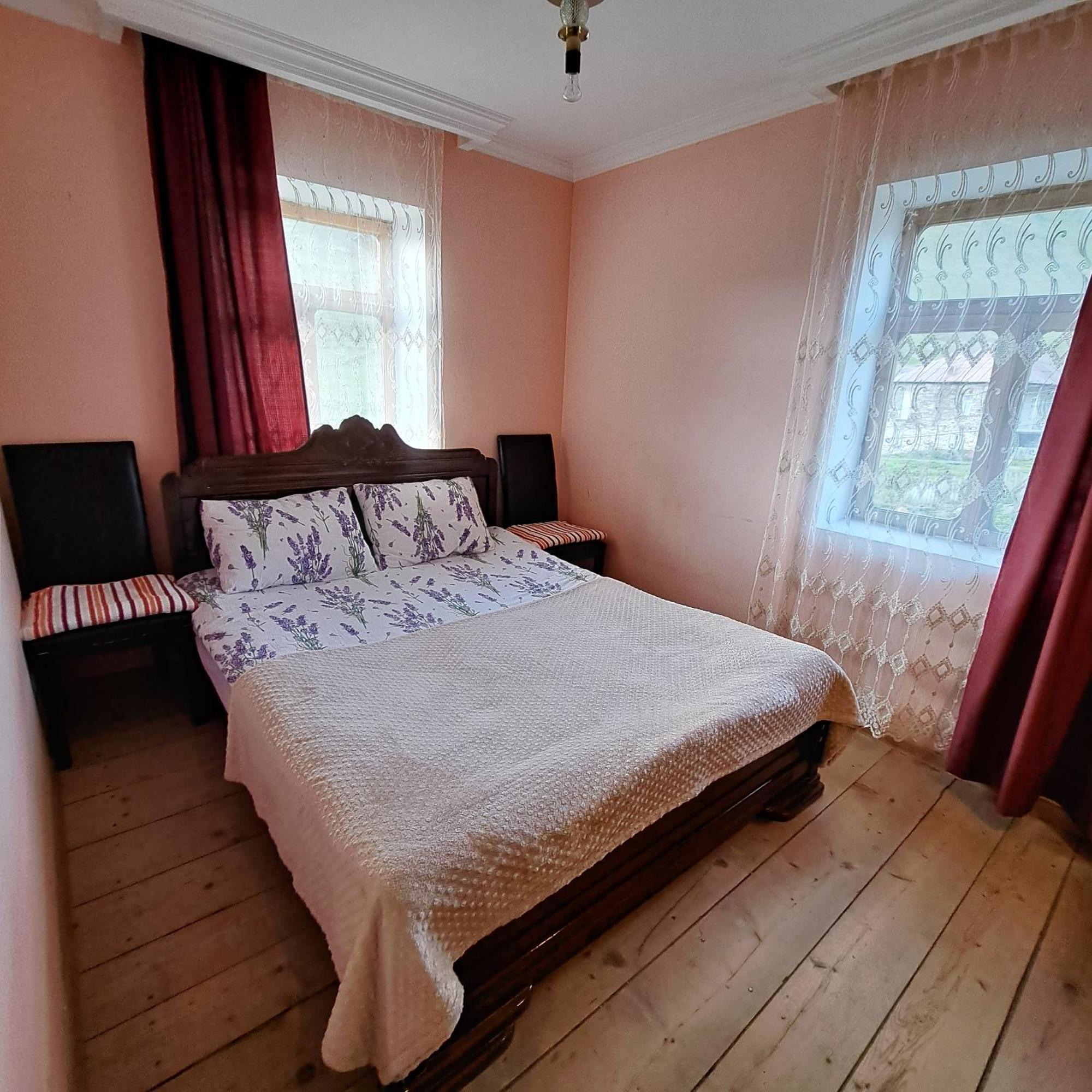 Chvibiani Guesthouse & Bar Ushguli Ngoại thất bức ảnh